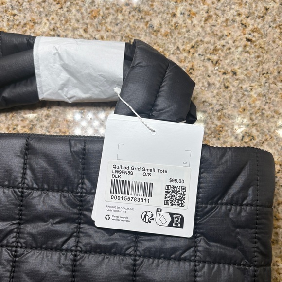 Quilted Grid Small Tote 5L - Picture 5 of 6